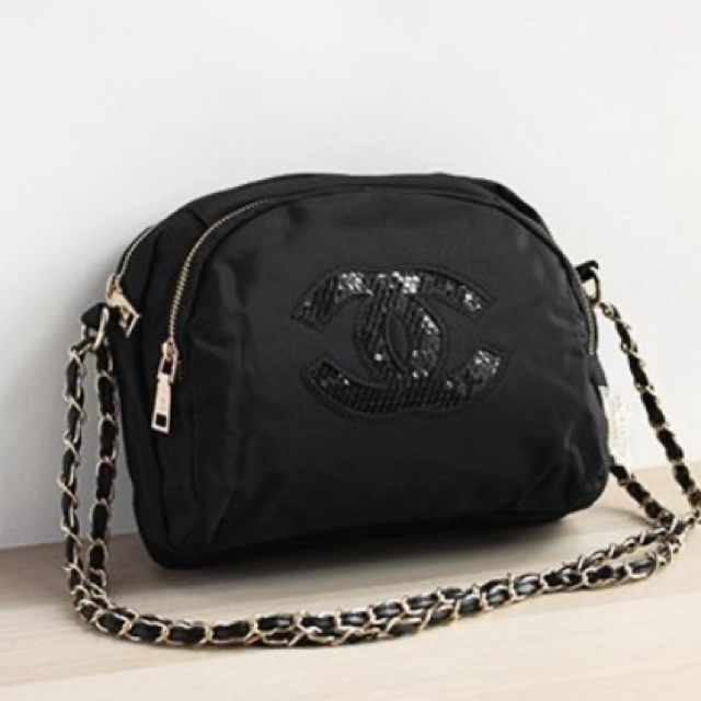 レディース新品、未使用????CHANEL ノベルティ2wayショルダーバック