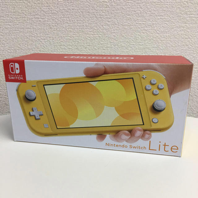 Nintendo Switch(ニンテンドースイッチ)の3/8限定お値下げ★ニンテンドースイッチライト イエロー エンタメ/ホビーのゲームソフト/ゲーム機本体(家庭用ゲーム機本体)の商品写真