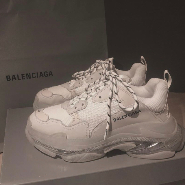 BALENCIAGA TRIPLE S 最終値下げ！