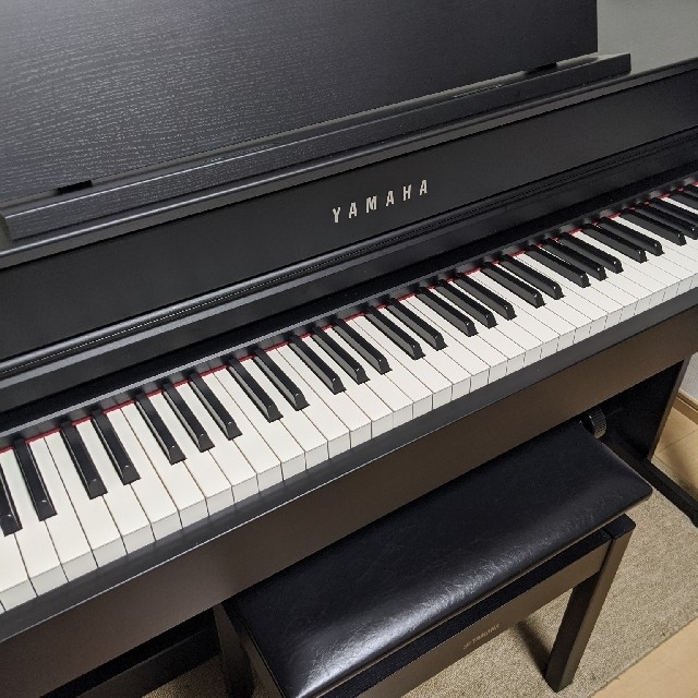 YAMAHA CLP-575B-