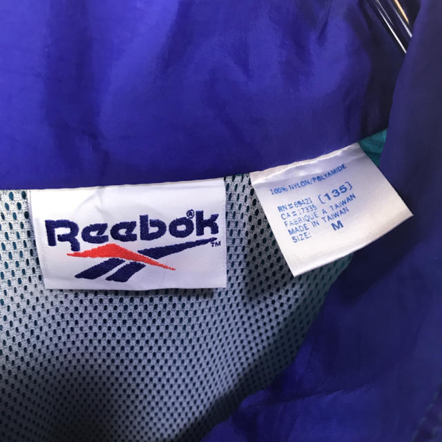 Reebok(リーボック)のリーボック ナイロンジャケット ブルゾン ビッグベクター 刺繍ロゴ 90s レア メンズのジャケット/アウター(ナイロンジャケット)の商品写真