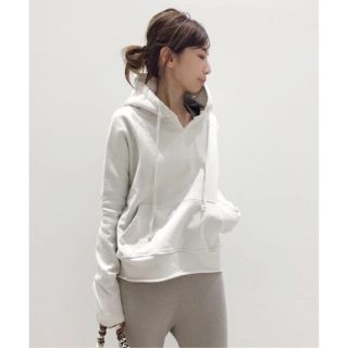 アパルトモンドゥーズィエムクラス(L'Appartement DEUXIEME CLASSE)のL'Appartement  NILI LOTAN HOODIE PARKER(パーカー)