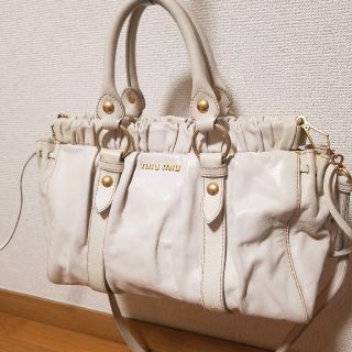 ミュウミュウ(miumiu)のMIU MIU  ミュウミュウ 2wayバッグ レザー(ショルダーバッグ)