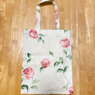 ローラアシュレイ(LAURA ASHLEY)のローラーアシュレイ トート　バッグ(トートバッグ)