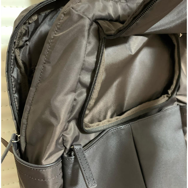 SACSNY Y'SACCS(サクスニーイザック)のマーチ様専用❣️イザック❣️革コンビリュック　ブラウン レディースのバッグ(リュック/バックパック)の商品写真