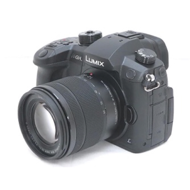 Panasonic(パナソニック)の中古Panasonic LUMIX GH5 レンズキット DC-GH5M-K スマホ/家電/カメラのカメラ(デジタル一眼)の商品写真