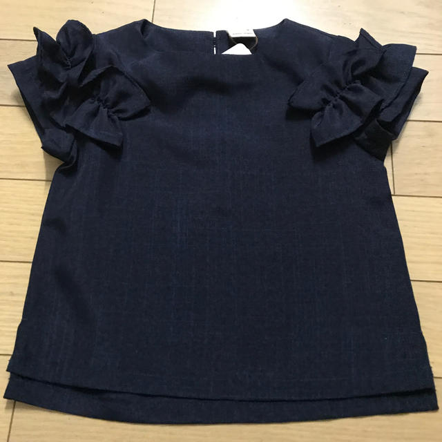 petit main(プティマイン)のプティマイン　ネイビー　カットソー キッズ/ベビー/マタニティのキッズ服女の子用(90cm~)(Tシャツ/カットソー)の商品写真