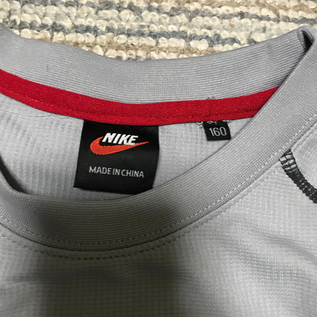 NIKE(ナイキ)のNIKE Tシャツ キッズ/ベビー/マタニティのキッズ服男の子用(90cm~)(Tシャツ/カットソー)の商品写真