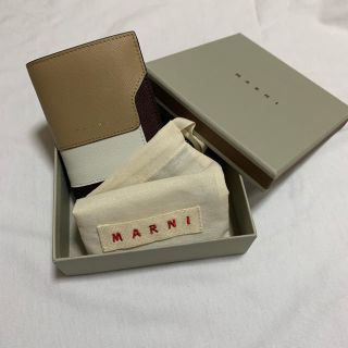 マルニ(Marni)の今だけ！限定値下げ！marni バイフォールド ウォレット 二つ折り財布(財布)