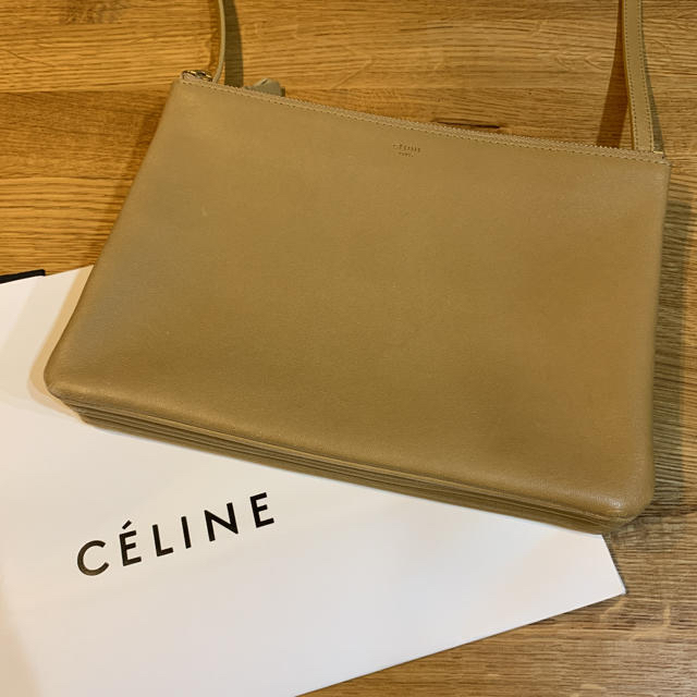 有名人芸能人】 celine - 値下げ セリーヌ トリオ ラージ ショルダー