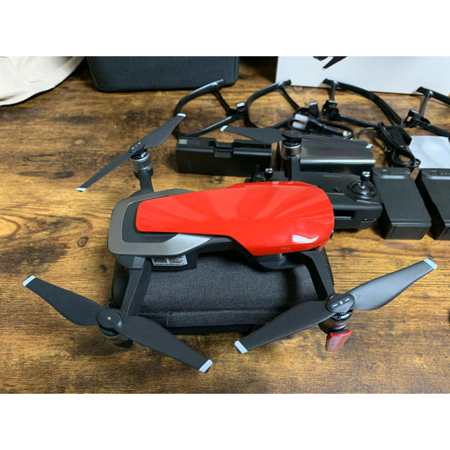 DJI Mavic Air fly more combo マビックエアー    エンタメ/ホビーのおもちゃ/ぬいぐるみ(ホビーラジコン)の商品写真