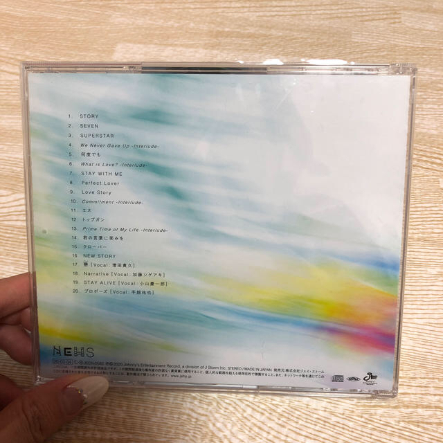 NEWS(ニュース)のNEWS STORY 通常盤 エンタメ/ホビーのCD(ポップス/ロック(邦楽))の商品写真