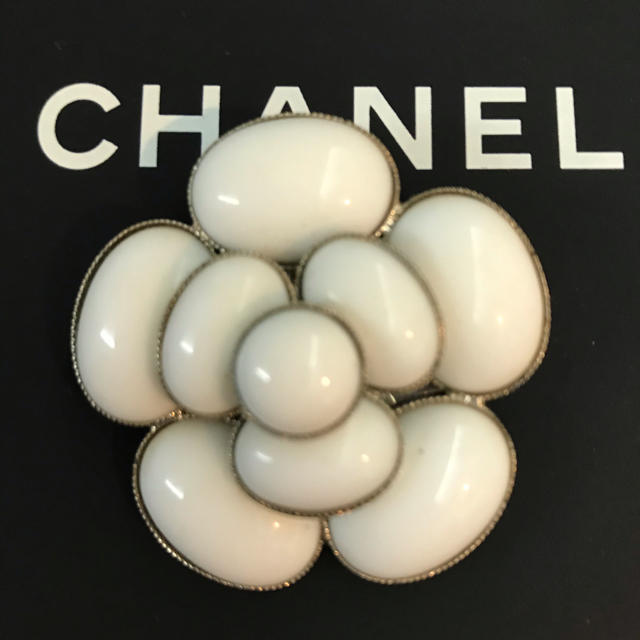 アクセサリーCHANEL ブローチ