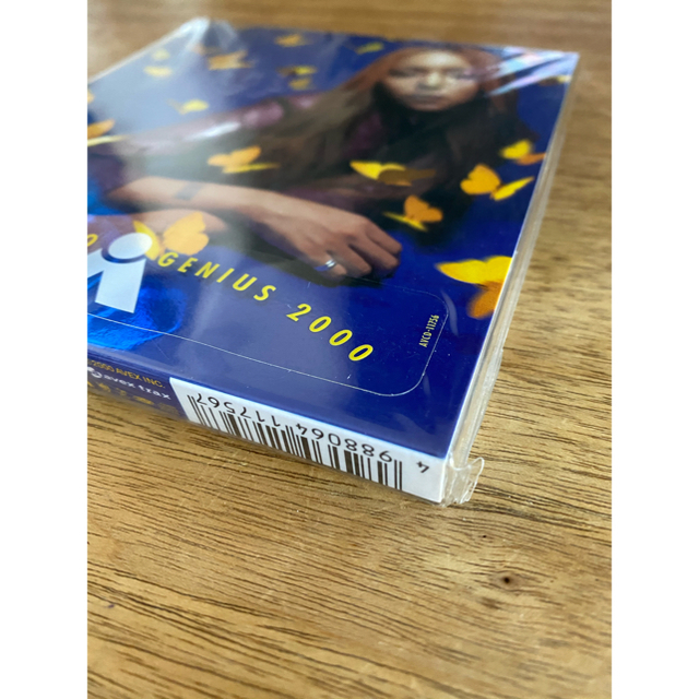 安室奈美恵　アルバム　GENIUS 2000 初回盤 2