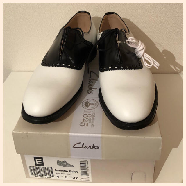 Clarks(クラークス)のクラークス　23cm  【新品】レディース靴 レディースの靴/シューズ(ローファー/革靴)の商品写真