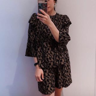 グリード(GREED)の◇新品　Classic Floral Jacquard Frill Blouse(シャツ/ブラウス(長袖/七分))