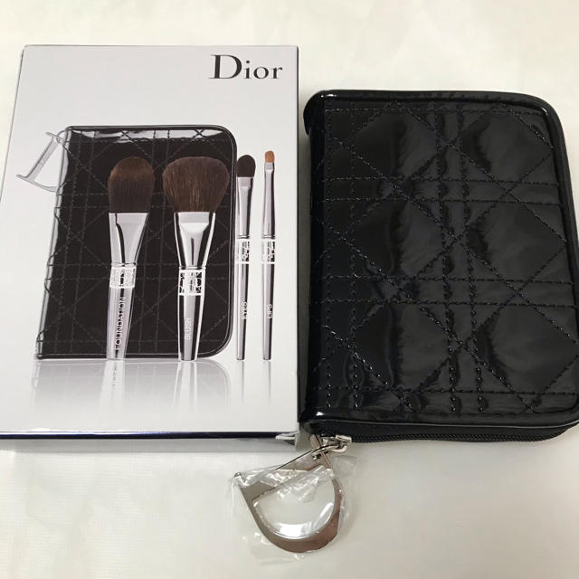 Christian Dior - ★Dior★カナージュ化粧筆ブラシセット★未使用品。の通販 by ココ's shop｜クリスチャンディオール