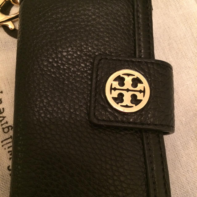 Tory Burch(トリーバーチ)の売り切り！トリーバーチiPhoneカバー スマホ/家電/カメラのスマホアクセサリー(モバイルケース/カバー)の商品写真