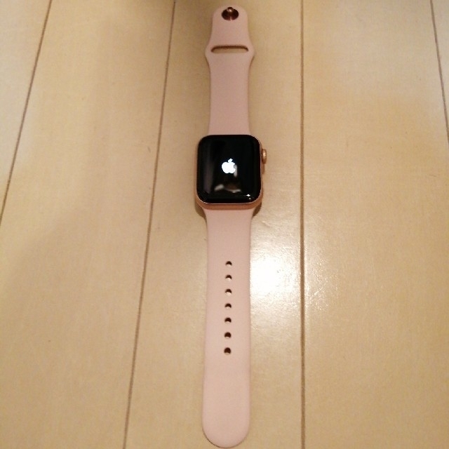 更に値下げ　Apple Watch Series 4 
GPSモデル 40mm