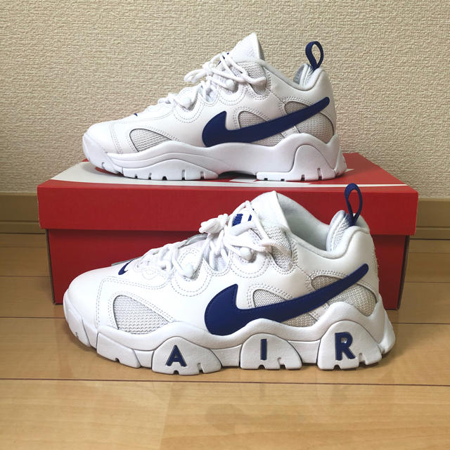 NIKE(ナイキ)の【新品】NIKE AIR BARRAGE LOW メンズの靴/シューズ(スニーカー)の商品写真