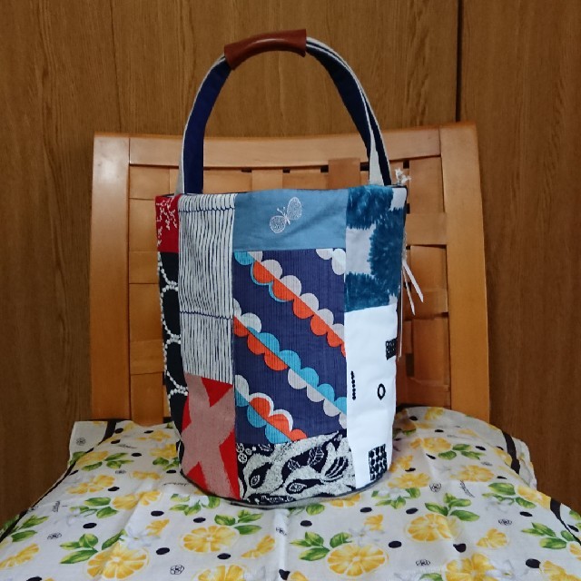 mina perhonen(ミナペルホネン)のミナペルホネン ピースバッグ バケツバッグ レディースのバッグ(トートバッグ)の商品写真