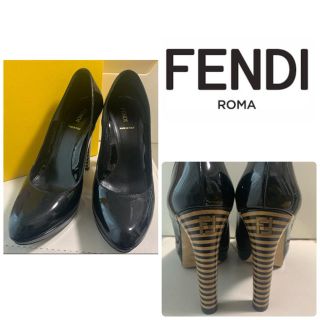 フェンディ(FENDI)のフェンディ  ブラックパテント   アイコンヒール  パンプス(ハイヒール/パンプス)