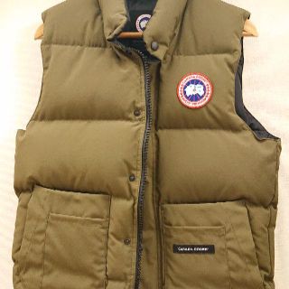 カナダグース(CANADA GOOSE)の美品　CANADA GOOSE FREESTYLE CREW VEST(ダウンベスト)