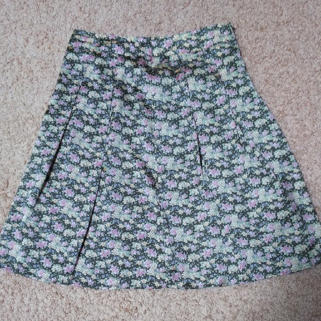 Aylesbury(アリスバーリー)のアリスバーリー フレアスカート レディースのスカート(ひざ丈スカート)の商品写真