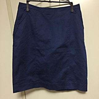 エイチアンドエム(H&M)のタイトスカート(ひざ丈スカート)