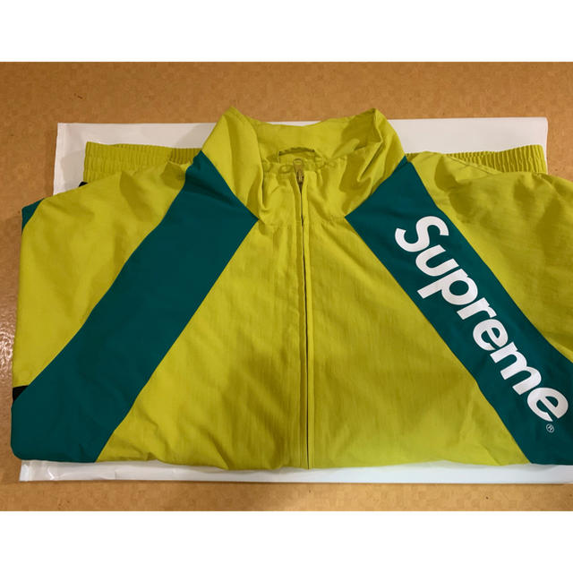 Supreme(シュプリーム)の supreme paneled track jacket XLサイズ イエロー メンズのジャケット/アウター(ナイロンジャケット)の商品写真