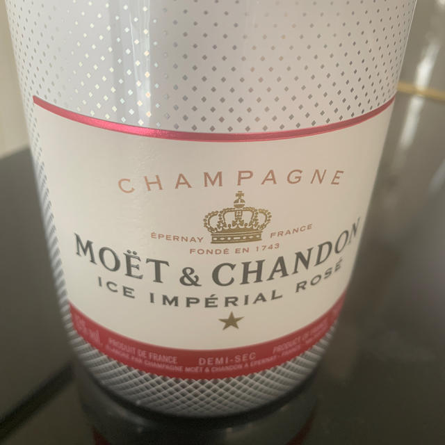 MOËT & CHANDON(モエエシャンドン)のMOËT&CHANDON  モエエシャンドン　 食品/飲料/酒の酒(シャンパン/スパークリングワイン)の商品写真