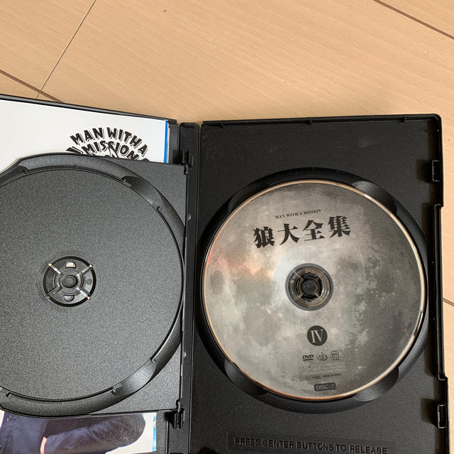 MAN WITH A MISSION(マンウィズアミッション)の狼大全集　IV（初回生産限定盤） DVD エンタメ/ホビーのDVD/ブルーレイ(ミュージック)の商品写真