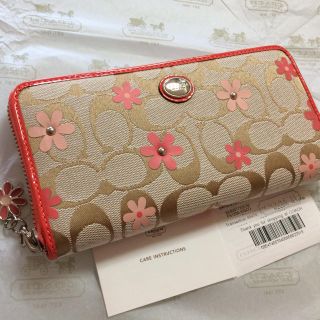 コーチ(COACH)のCOACH デイジーフローラル 長財布♡(財布)