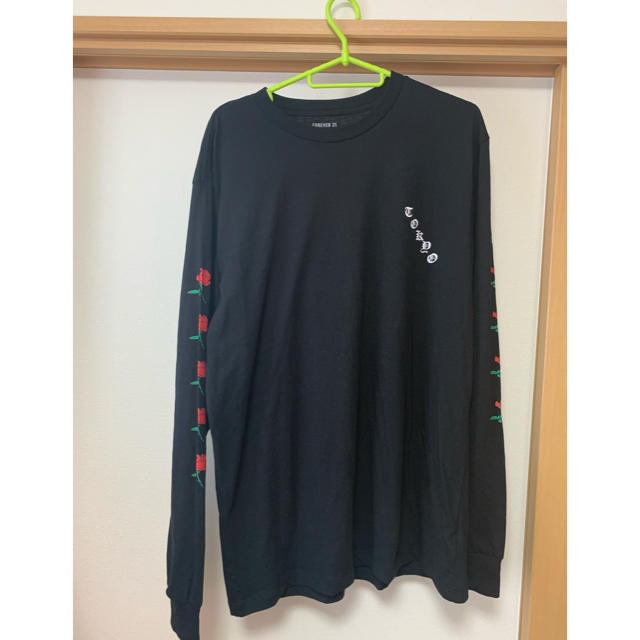 FOREVER 21(フォーエバートゥエンティーワン)のストリート系　ブラック　ロンTシャツ メンズのトップス(Tシャツ/カットソー(七分/長袖))の商品写真