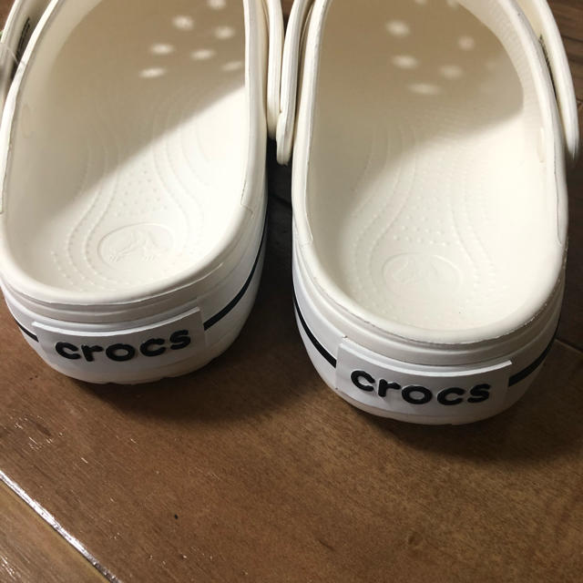 crocs(クロックス)のクロックス ホワイト 新品未使用！ メンズの靴/シューズ(サンダル)の商品写真