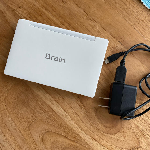 ほぼ未使用！　シャープ電子辞書　BRAIN