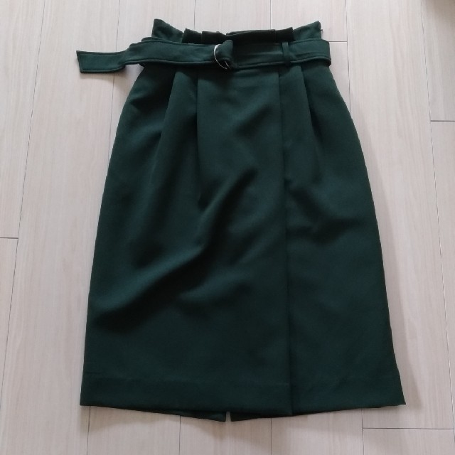 Techichi(テチチ)のte chichi ダークグリーンのスカート レディースのスカート(ひざ丈スカート)の商品写真
