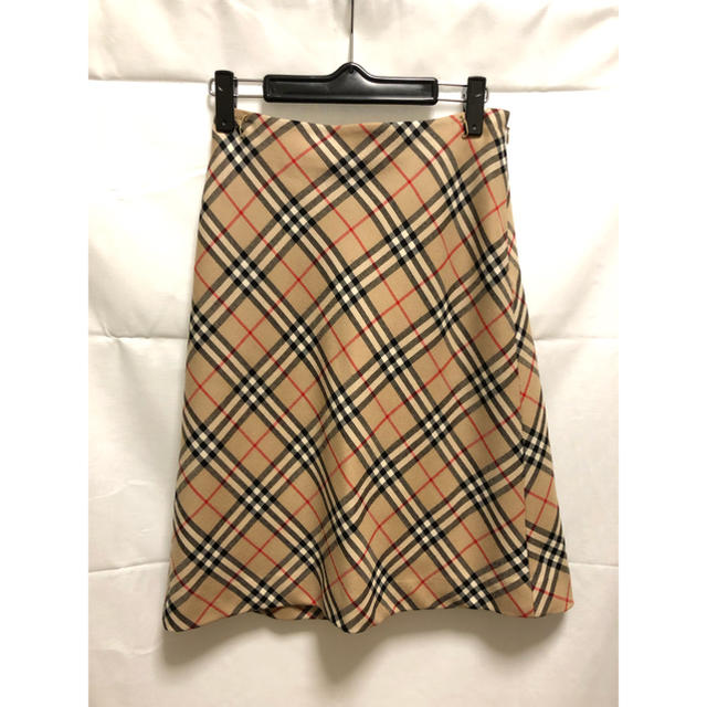 BURBERRY(バーバリー)の送料無料 BURBERRY バーバリー スカート 台形 ブルーレーベル レディースのスカート(ひざ丈スカート)の商品写真