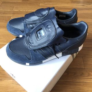 新品 HYKE ハイク adidas アディダス スニーカー マイクロぺーサー