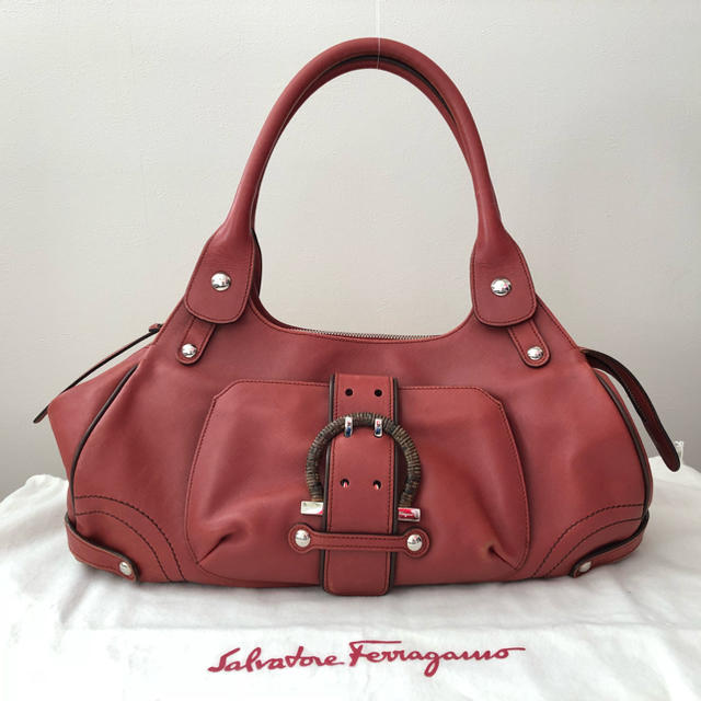 Salvatore Ferragamo(サルヴァトーレフェラガモ)の☆Salvatore Ferragamo ハンドバッグ☆ レディースのバッグ(ハンドバッグ)の商品写真