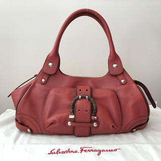 サルヴァトーレフェラガモ(Salvatore Ferragamo)の☆Salvatore Ferragamo ハンドバッグ☆(ハンドバッグ)