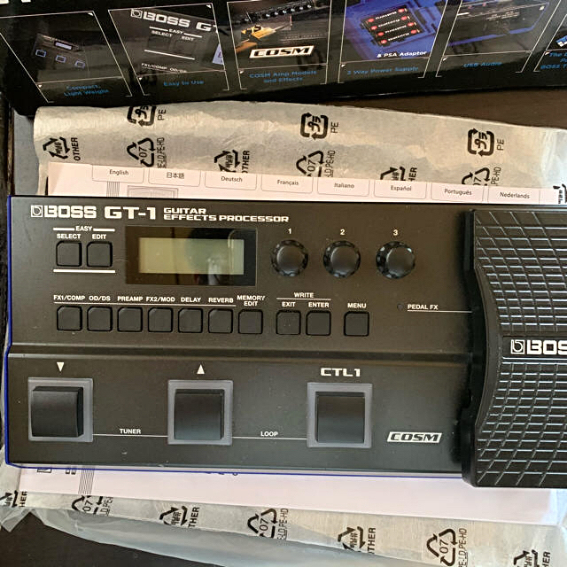 BOSS GT-1 ギターエフェクター ケース付き BOSS GT-1 ギターエフェクター ケース付き