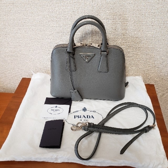 石見銀山 プラダ サフィアーノ2ウェイバッグ 美品 guitartots.co.uk