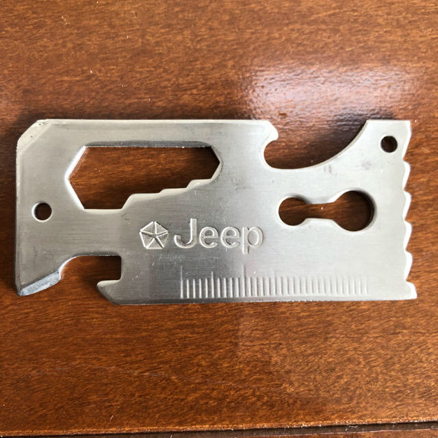 Jeep(ジープ)のJeep ジープ サバイバルツール 非売品 自動車/バイクの自動車(その他)の商品写真