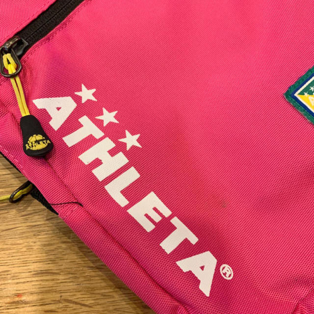 ATHLETA(アスレタ)のアスレタ　　ボディバッグ スポーツ/アウトドアのサッカー/フットサル(その他)の商品写真