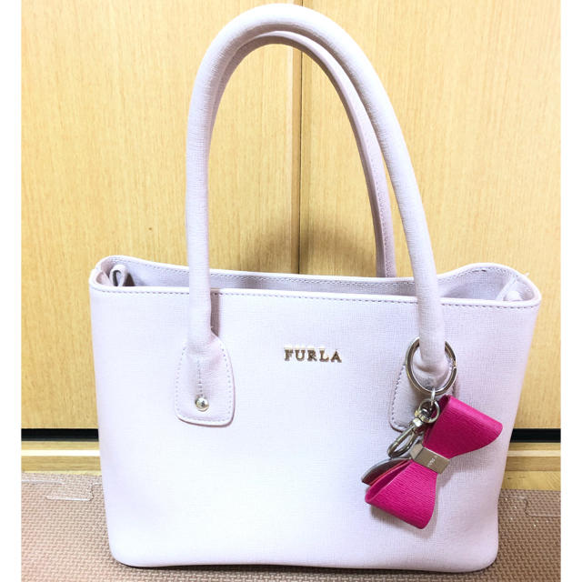 Furla(フルラ)のありぽ様専用　美品　FURLA ハンドバッグ　ピンク レディースのバッグ(ハンドバッグ)の商品写真