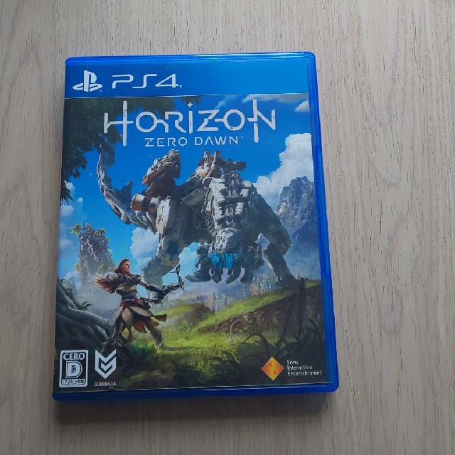 PS4  HORiZON  ZERO DAWN エンタメ/ホビーのゲームソフト/ゲーム機本体(家庭用ゲームソフト)の商品写真