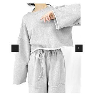 ザラ(ZARA)のLVEU スウェットセットアップ　新品未使用タグ付き(トレーナー/スウェット)