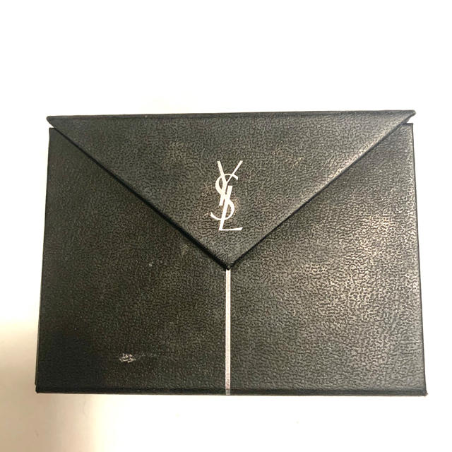 Yves Saint Laurent Beaute(イヴサンローランボーテ)の美品　イヴ・サンローラン クチュールチョーク コスメ/美容のベースメイク/化粧品(アイシャドウ)の商品写真