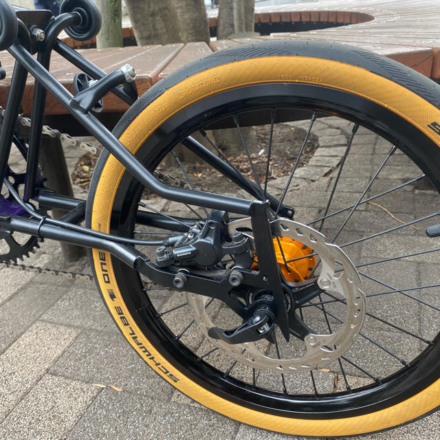 BROMPTON(ブロンプトン)のブロンプトン 2019パープルメタリック　フルカスタムディスクブレーキ40万美品 スポーツ/アウトドアの自転車(自転車本体)の商品写真